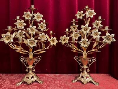 Floral Candle - Holders en Brass / Bronze / Polished and Varnished, Belgium  19 th century ( Anno 1885 )