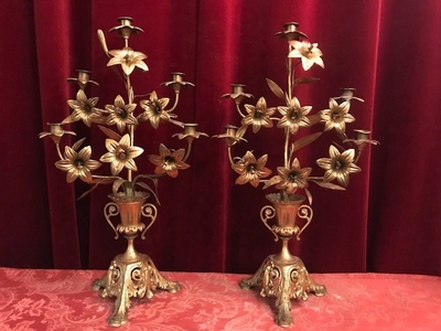 Flower Candle Holders en Brass / Bronze / Gilt, France 19th century