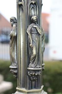 Candle Sticks style gothic en Brass / Bronze, France 19th century