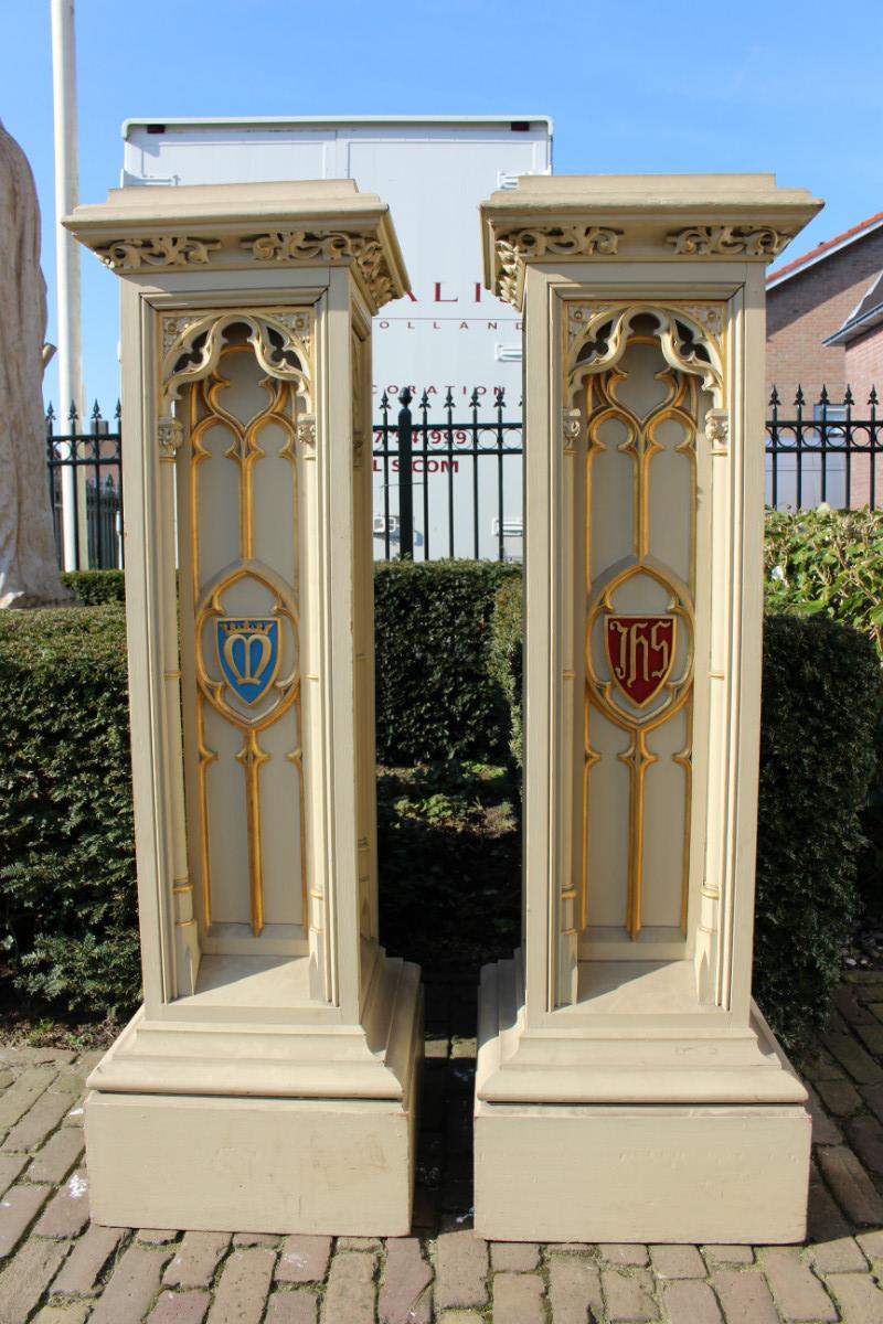 Pair Gothic Statue Stands