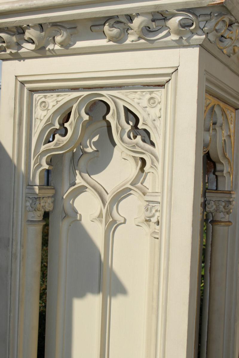 Pair Gothic Statue Stands