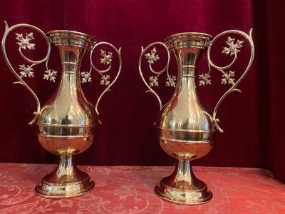 Altar - Vases style Gothic - style en Brass / Bronze / Polished and Varnished, Belgium 19 th century ( Anno 1890 )