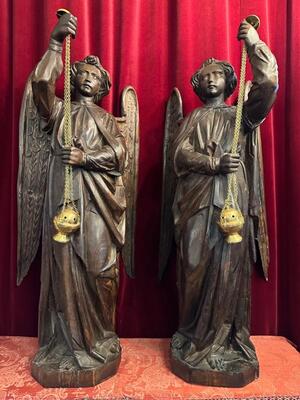 Angels style Gothic - Style en Hand - Carved Wood , France 19 th century ( Anno 1840 )