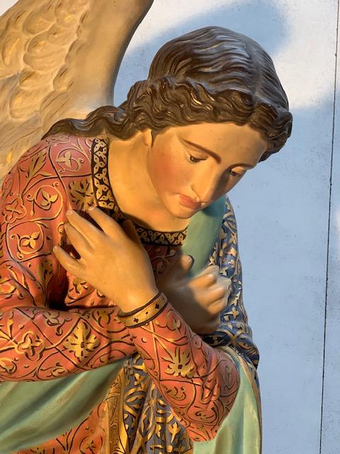 Pair Gothic - style Angels