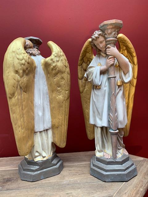 Pair Gothic - style Angels