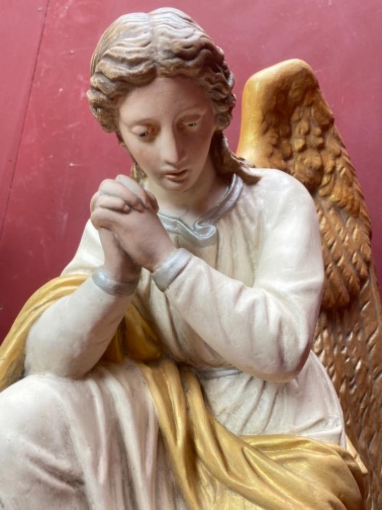 Pair Gothic - style Angels