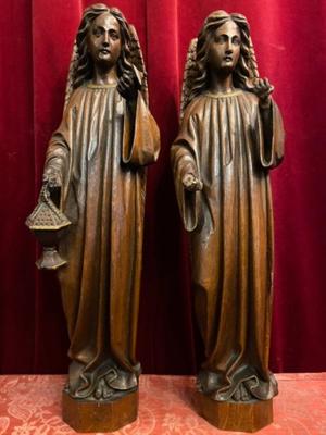 Angels style Gothic - Style en Hand - Carved Wood Oak, Belgium 19 th century ( Anno 1890 )