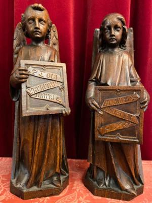 Angels style Gothic - style en Fully Hand - Carved Wood Oak, Belgium 19 th century ( Anno 1880 )