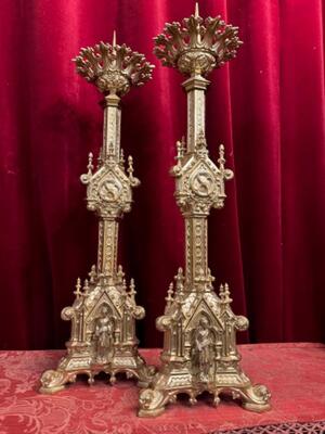 Candle Holders Measures Without Pin style Gothic - Style en Bronze / Polished and Varnished, France 19 th century ( Anno 1865 )