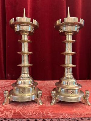 Candle Holders Measures Without Pin style Gothic - Style en Bronze Gilt, Belgium  19 th century ( Anno 1865 )