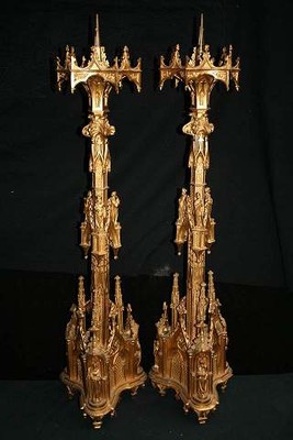 Candle Holders Measures Without Pin style Gothic - style en Bronze Gilt, France 19 th century ( Anno 1855 )