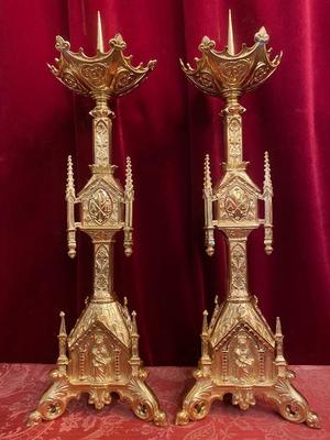 Candle Sticks Measures Without Pin style Gothic - Style en Bronze / Polished / New Varnished, France 19th century ( anno 1875 )