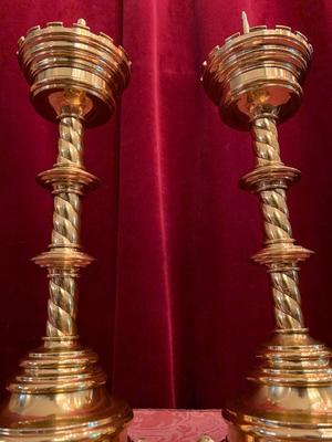 Candle Sticks Measures Without Pin style Gothic - Style en Brass / Polished / New Varnished, Belgium 19th century ( anno 1890 )