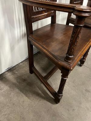 Chairs style Gothic - Style en Oak wood, France 19 th century