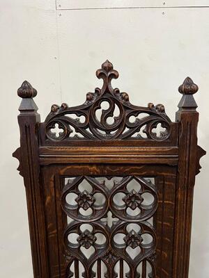 Chairs style Gothic - Style en Oak wood, France 19 th century