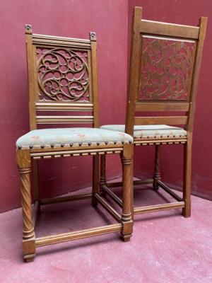 Chairs style Gothic - style en Oak Wood / Fabrics, Belgium  19 th century ( Anno 1890 )