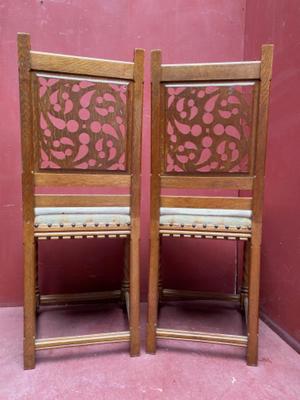 Chairs style Gothic - style en Oak Wood / Fabrics, Belgium  19 th century ( Anno 1890 )