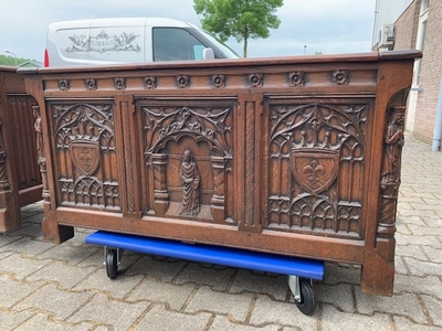 Chests style Gothic - style en Oak wood, Belgium 20th century ( 1910 )