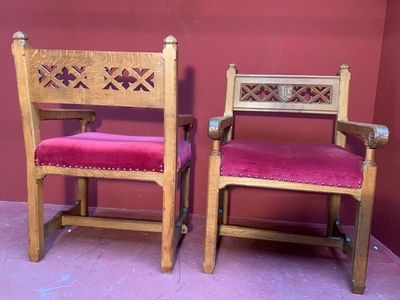 Choir-Seats style Gothic - style en Oak wood / Red Velvet, Belgium 19th century
