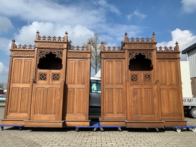 Pair Gothic - style Confessionals