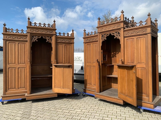 Pair Gothic - style Confessionals