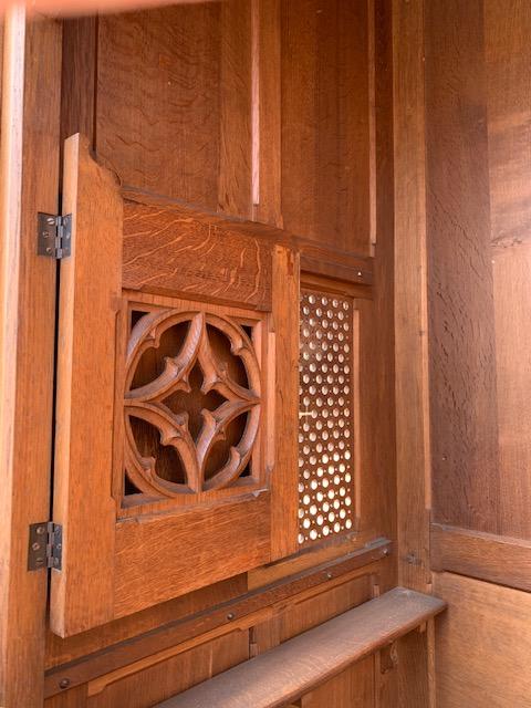 Pair Gothic - style Confessionals