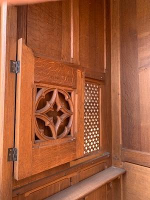Confessionals style Gothic - style en Oak wood, Belgium 19th century