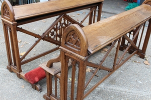 Double  Wedding  Kneeler  + Matching Seat style Gothic - style en Oak wood, Belgium 19th century