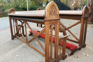 Double  Wedding  Kneeler  + Matching Seat style Gothic - style en Oak wood, Belgium 19th century