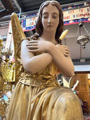 Exceptional Angels style Gothic - Style en Made out of wood-pap, totally gold-leaf covered., France 19 th century