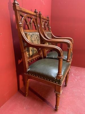 Exceptional Chairs style Gothic - style en walnut wood, France 19th century