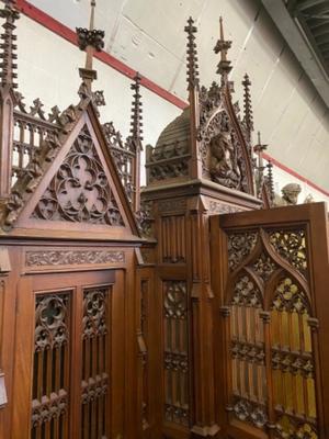 Exceptional Pair Of Highly-Carved Oak Confessionals style Gothic - style en Walnut wood , Arnhem Eusebius Church Netherlands 19 th century ( Anno 1876 )