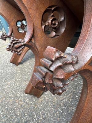 Hanging Pedestals style Gothic - Style en Oak wood, Belgium  19 th century ( Anno 1885 )