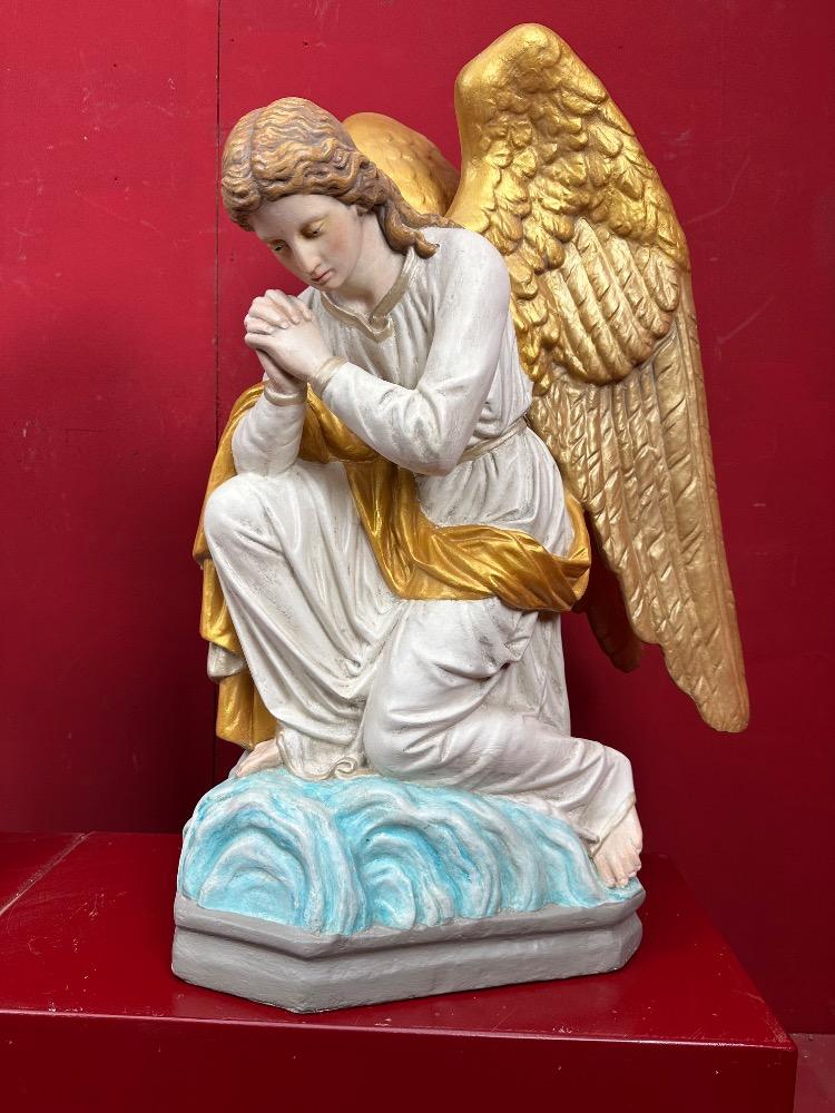 Pair Gothic - Style Kneeling Angels
