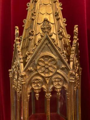 Large Exceptional Reliquaries style Gothic - style en Bronze / Gilt / Glass, France 19 th century ( Anno 1860 )