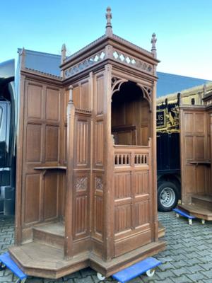 Matching Confessionals style Gothic - style en Oak wood, Belgium 19 th century ( Anno 1885 )