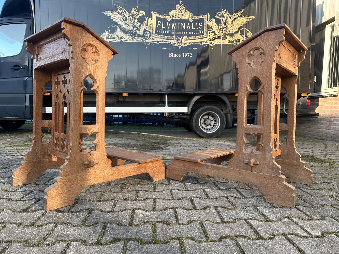 Pair Gothic - Style Matching Kneelers