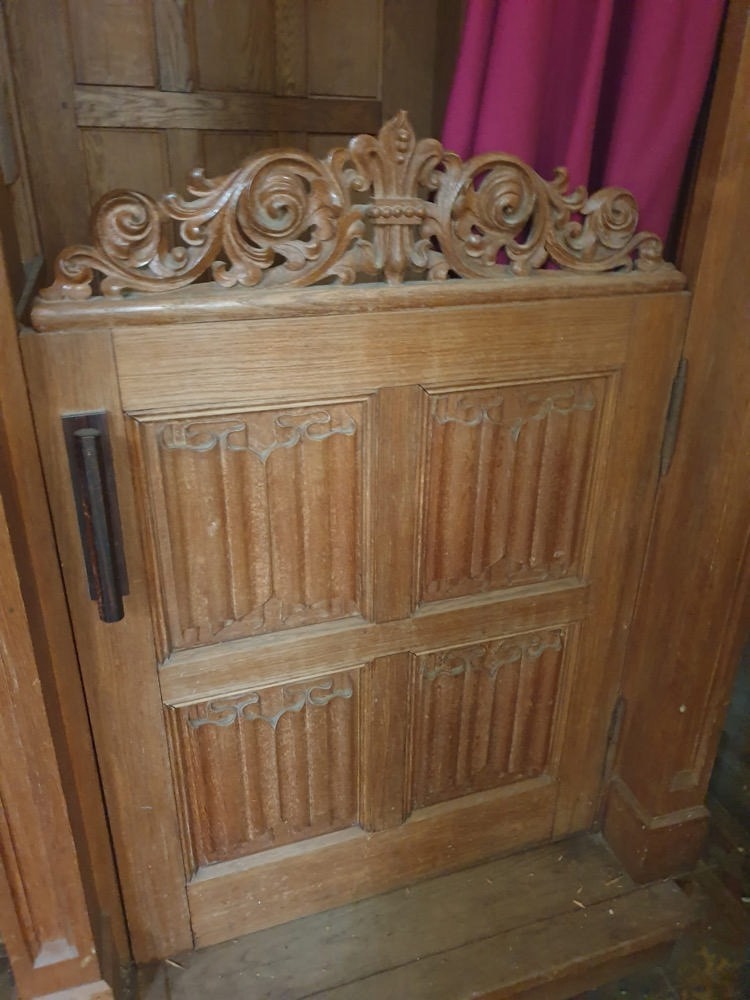 Pair Gothic - style Matching Of Single Sided Solid Oak Confessionals