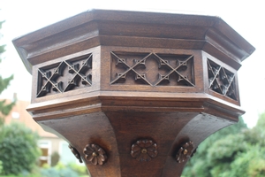 Matching Standing Pedestals style Gothic - style en oak wood, France 19th century