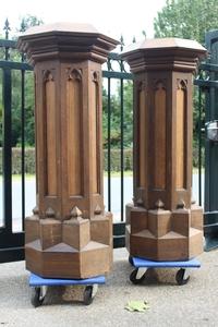 Matching Standing Pedestals style Gothic - style en wood oak, France 19th century