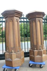 Matching Standing Pedestals style Gothic - style en wood oak, France 19th century