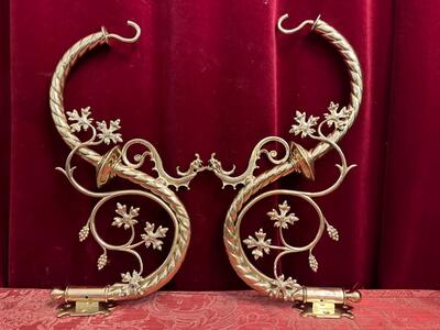 Matching Wall Brackets style Gothic - Style en Brass / Bronze / Polished and Varnished, Belgium  19 th century ( Anno 1875 )