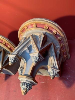 Matching Wall Pedestals style Gothic - style en Terra-Cotta polychrome, France 19th century ( anno 1890 )