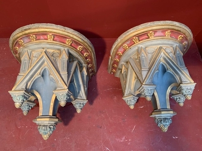 Matching Wall Pedestals style Gothic - style en Terra-Cotta polychrome, France 19th century ( anno 1890 )