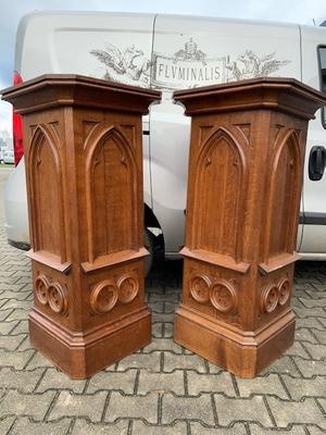 Pedestals style Gothic - style en Oak wood, Belgium