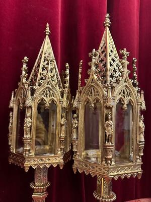 Reliquaries style Gothic - Style en Bronze / Polished and Varnished / Glass, France 19 th century ( Anno 1865 )