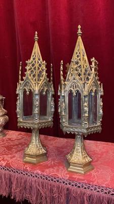 Reliquaries style Gothic - style en Bronze Gilt, France 19 th century ( Anno 1875 )