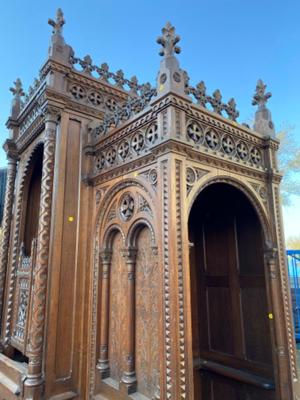 Matching Confessionals style Gothic - style / Romanesque en Oak wood, Roeselare St Amandus Church Belgium 19 th century ( Anno 1865 )