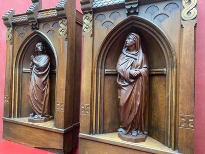 Matching Solid Oak Niches Fully Hand-Carved Sculptures Of St. Mary & St. John style Gothic - style / Romanesque en Oak Wood, France 19 th century ( Anno 1875 )