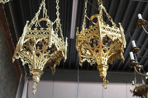 Sanctuary Lamps style Gothic - style en Bronze / Polished and Varnished, France 19th century